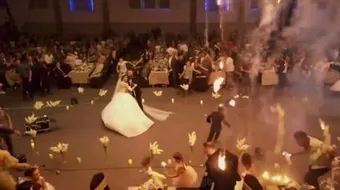 فيديو جديد من داخل صالة عرس الحمدانية يوثق