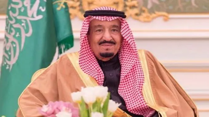 3 جنسيات مقيمة في السعودية سوف تفتتح لهم أبواب