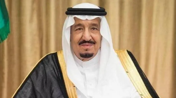 عاجل… السعودية تجبر الأجانب على زي موحد ومنعهم