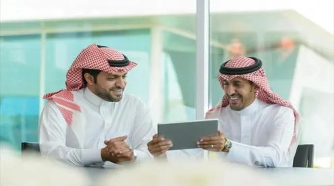 السعودية تفاجئ المقيمين بإعلان توطين هذه المهن