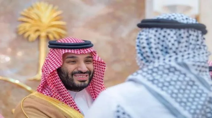 شاهد رده فعل ولي العهد السعودي على حاج دعا له